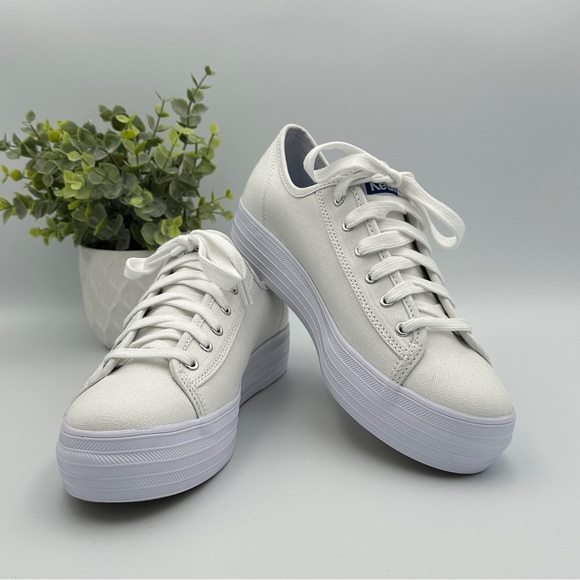 Keds Women’s Triple Kick Canvas White Lace Up Sneakers Shoes Size 8 - Picture 2 of 9